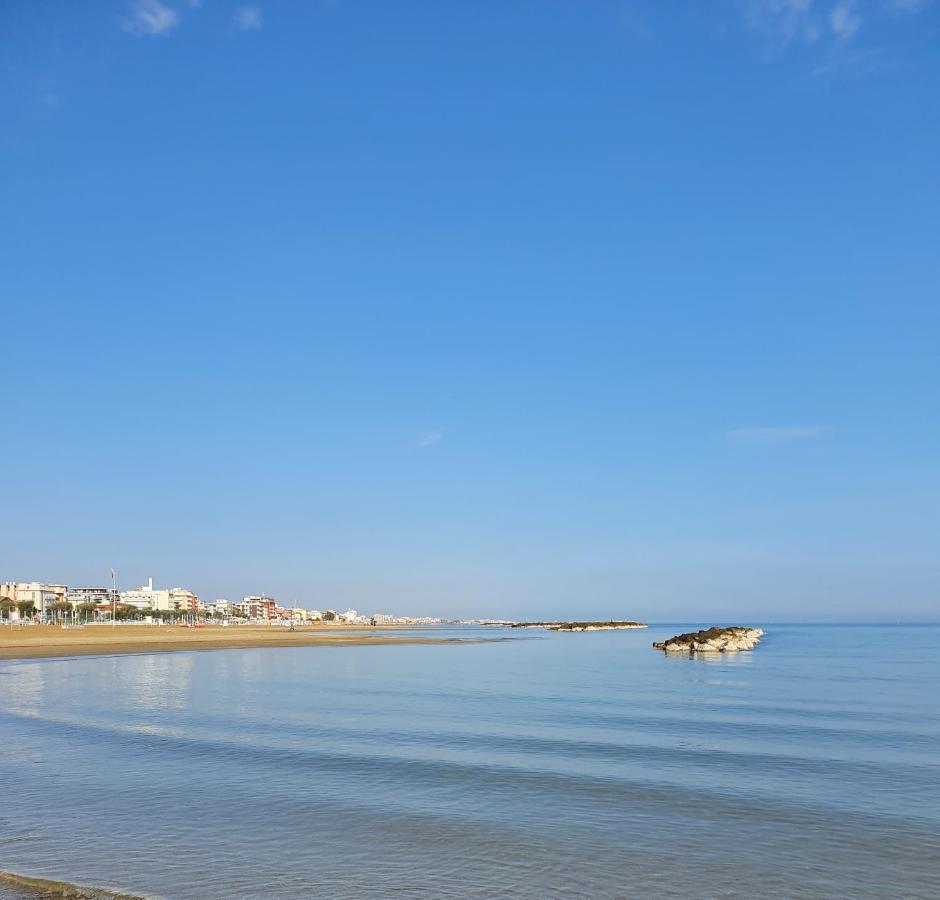 Hotel De La Plage Ріміні Екстер'єр фото
