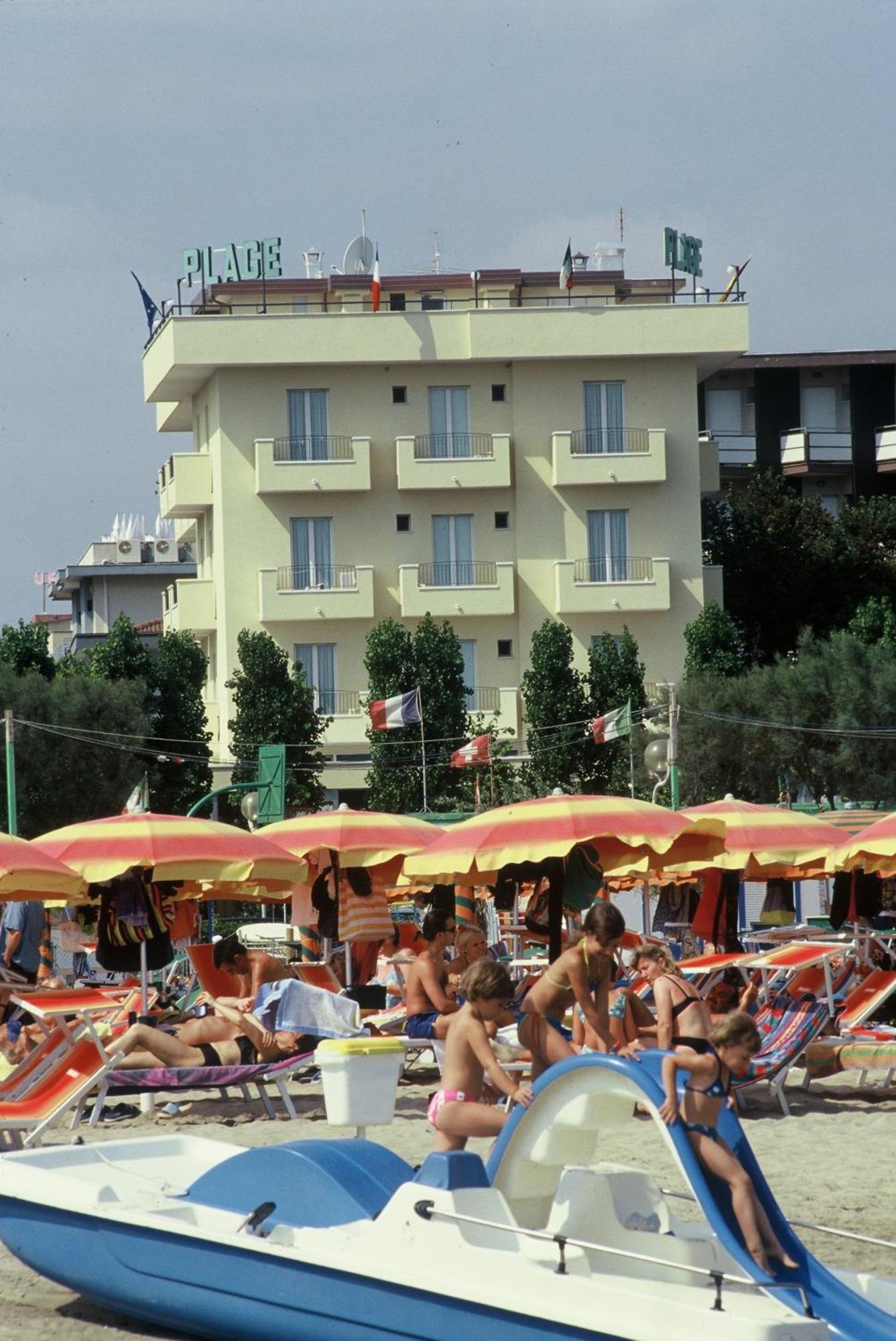Hotel De La Plage Ріміні Екстер'єр фото