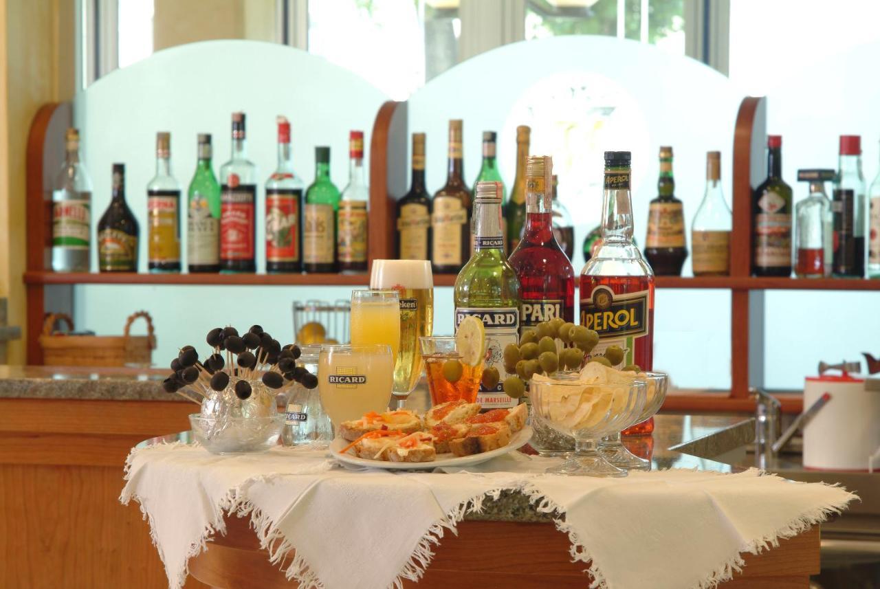 Hotel De La Plage Ріміні Екстер'єр фото